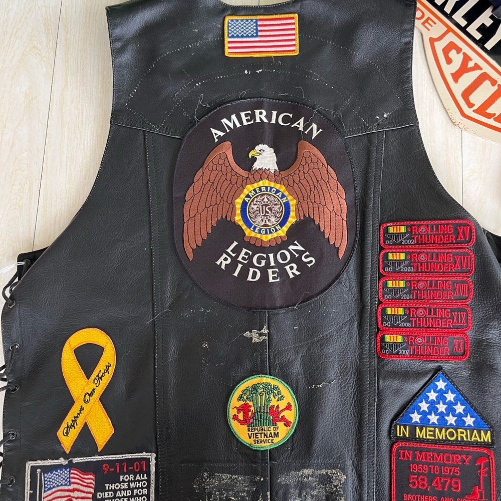Old Riding Vest - Picture 2 of 5
